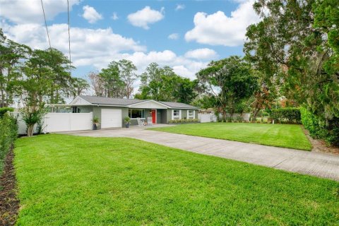 House in Orlando, Florida 3 bedrooms, 148.83 sq.m. № 2150208 - photo 29