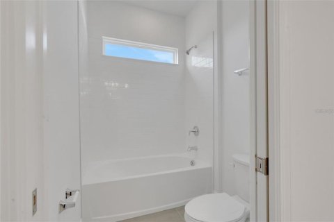 Villa ou maison à louer à Orlando, Floride: 3 chambres, 199.74 m2 № 2413888 - photo 13