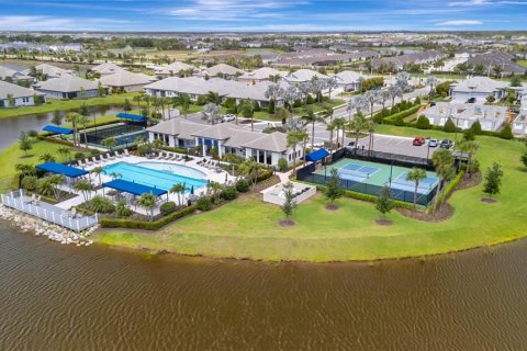 Villa ou maison à vendre à Bradenton, Floride: 2 chambres, 134.89 m2 № 2142195 - photo 13
