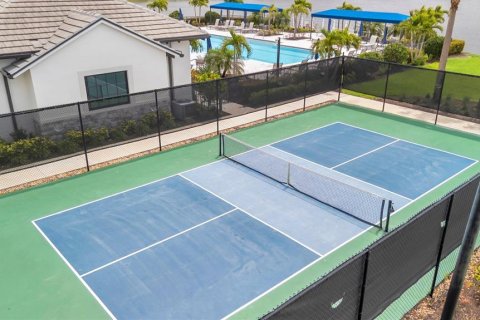 Villa ou maison à vendre à Bradenton, Floride: 2 chambres, 134.89 m2 № 2142195 - photo 8