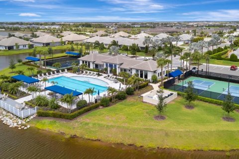 Villa ou maison à vendre à Bradenton, Floride: 2 chambres, 134.89 m2 № 2142195 - photo 12