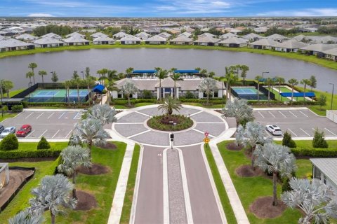 Villa ou maison à vendre à Bradenton, Floride: 2 chambres, 134.89 m2 № 2142195 - photo 16