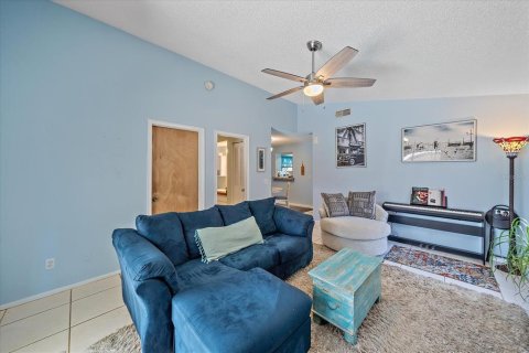 House in Sarasota, Florida 3 bedrooms, 123.93 sq.m. № 1824688 - photo 6