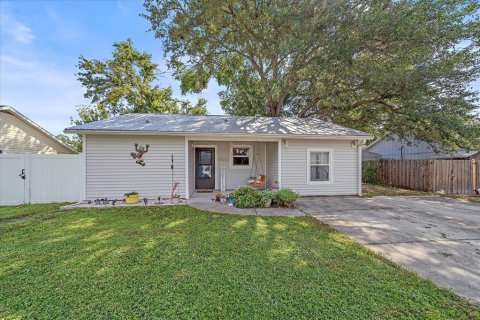 House in Sarasota, Florida 3 bedrooms, 123.93 sq.m. № 1824688 - photo 3