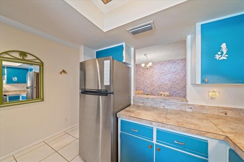 House in Sarasota, Florida 3 bedrooms, 123.93 sq.m. № 1824688 - photo 14