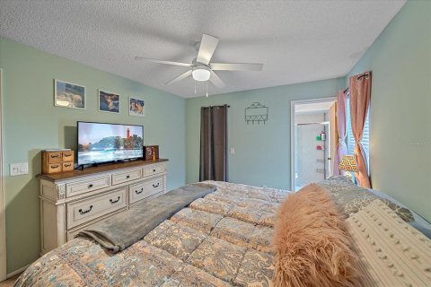 House in Sarasota, Florida 3 bedrooms, 123.93 sq.m. № 1824688 - photo 18