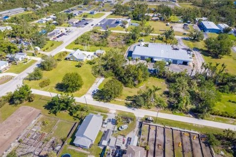 Immobilier commercial à vendre à Punta Gorda, Floride № 2021496 - photo 19