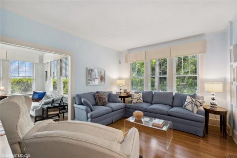 Casa en venta en Gainesville, Florida, 7 dormitorios, 401.43 m2 № 1323148 - foto 4