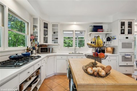 Casa en venta en Gainesville, Florida, 7 dormitorios, 401.43 m2 № 1323148 - foto 5
