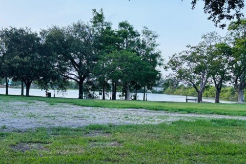 Condo in Oakland Park, Florida, 2 bedrooms  № 2241032 - photo 30