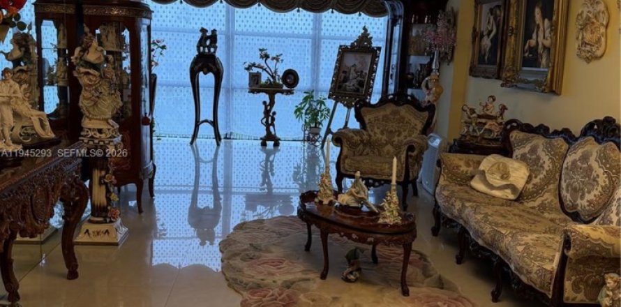 Condominio en Hallandale Beach, Florida, 2 dormitorios  № 2002280