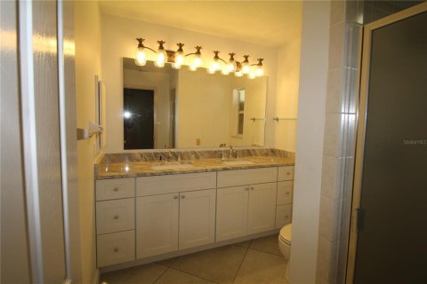 Villa ou maison à louer à North Port, Floride: 3 chambres, 157.93 m2 № 2345353 - photo 12