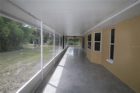 Villa ou maison à louer à North Port, Floride: 3 chambres, 157.93 m2 № 2345353 - photo 17