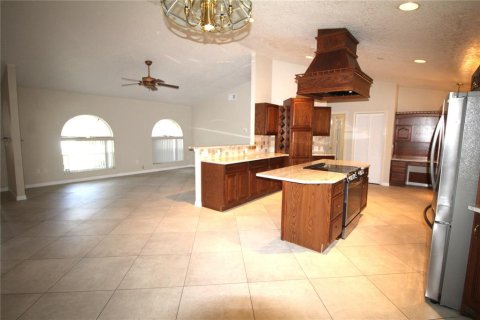 Villa ou maison à louer à North Port, Floride: 3 chambres, 157.93 m2 № 2345353 - photo 6