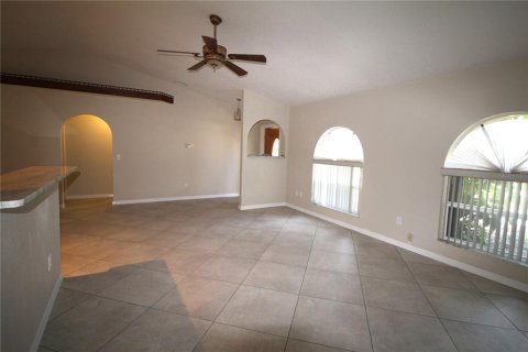 Villa ou maison à louer à North Port, Floride: 3 chambres, 157.93 m2 № 2345353 - photo 9