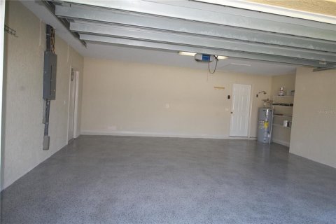 Villa ou maison à louer à North Port, Floride: 3 chambres, 157.93 m2 № 2345353 - photo 19
