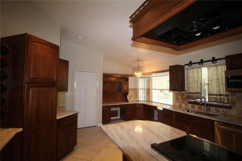 Villa ou maison à louer à North Port, Floride: 3 chambres, 157.93 m2 № 2345353 - photo 7