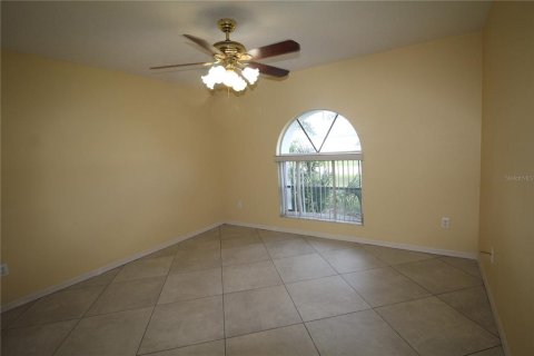 Villa ou maison à louer à North Port, Floride: 3 chambres, 157.93 m2 № 2345353 - photo 15