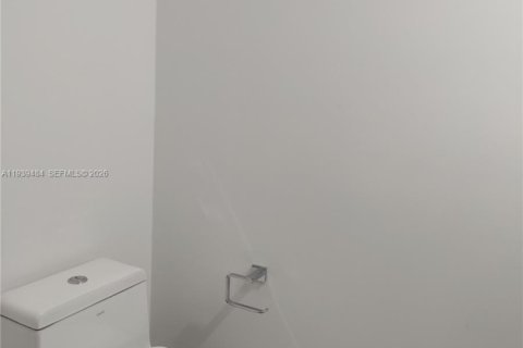 Снять в аренду кондоминиум в Майами, Флорида 1 спальня, 71.91м2, № 1997557 - фото 12