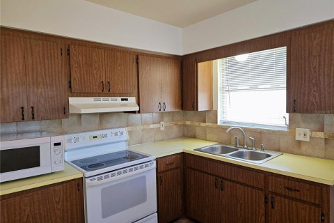 Apartment in Madeira Beach, Florida 2 bedrooms, 79.43 sq.m. № 2227812 - photo 9