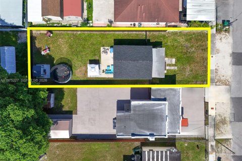 Villa ou maison à vendre à Miami, Floride: 2 chambres, 50.17 m2 № 2036332 - photo 30