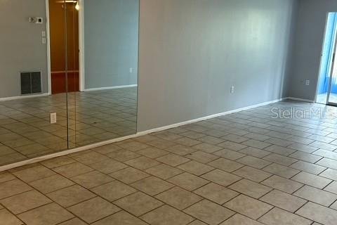 Casa en alquiler en Sarasota, Florida, 2 dormitorios, 102.19 m2 № 1903855 - foto 7