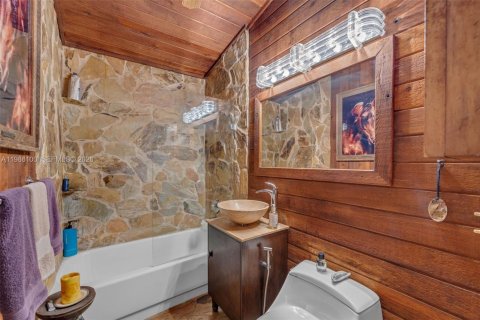 Immobilier commercial à vendre à Miami, Floride № 2048847 - photo 30