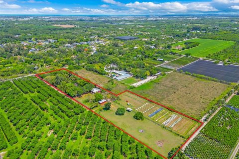 Immobilier commercial à Miami, Floride № 2048847