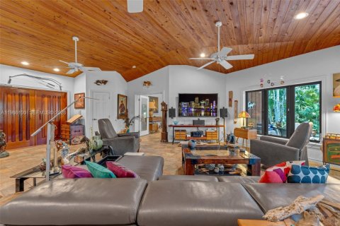 Immobilier commercial à vendre à Miami, Floride № 2048847 - photo 27