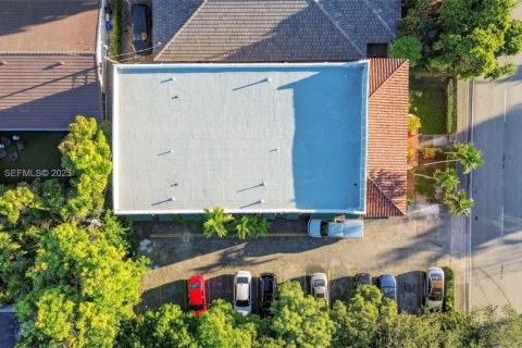 Apartamento en alquiler en Coral Gables, Florida, 46.45 m2 № 1993868 - foto 6