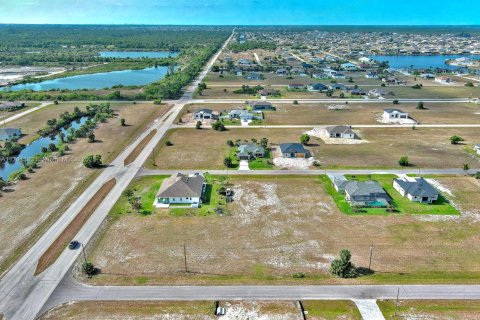 Terrain à vendre à Cape Coral, Floride № 1958990 - photo 20