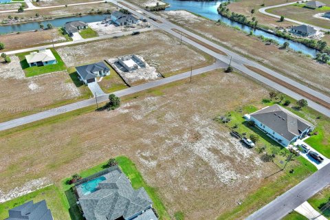 Terrain à vendre à Cape Coral, Floride № 1958990 - photo 28