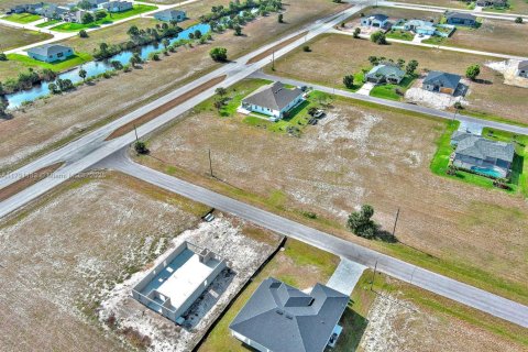 Terrain à vendre à Cape Coral, Floride № 1958990 - photo 22