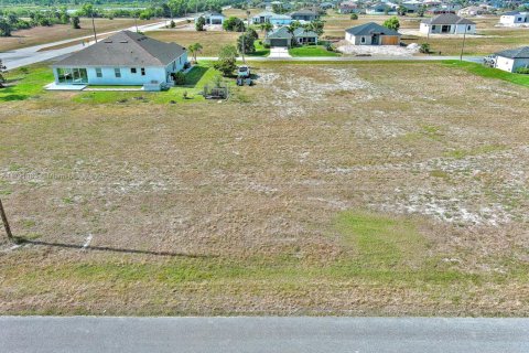 Terrain à vendre à Cape Coral, Floride № 1958990 - photo 10