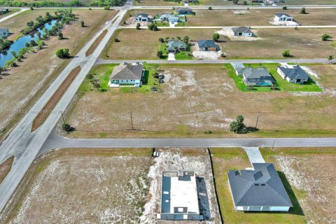 Terrain à vendre à Cape Coral, Floride № 1958990 - photo 19