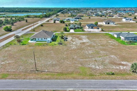 Terrain à vendre à Cape Coral, Floride № 1958990 - photo 1