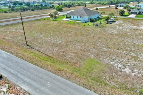 Terrain à vendre à Cape Coral, Floride № 1958990 - photo 11