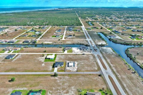 Terrain à vendre à Cape Coral, Floride № 1958990 - photo 25