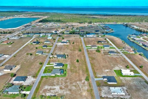 Terrain à vendre à Cape Coral, Floride № 1958990 - photo 24