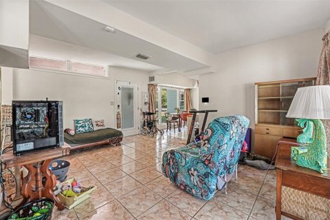 Купить виллу или дом в Лейкленд, Флорида 8 комнат, 118.26м2, № 2121827 - фото 10