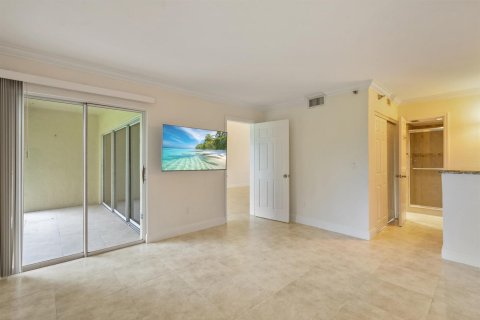 Condo in Boca Raton, Florida, 2 bedrooms № 2399977 - photo 14