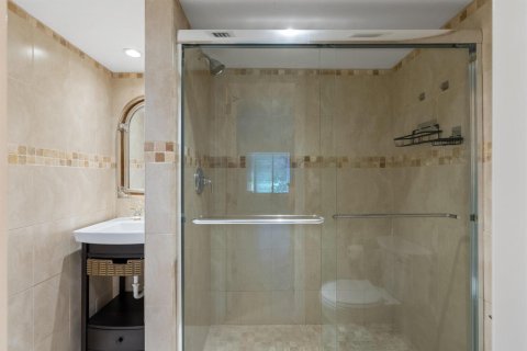 Condo in Boca Raton, Florida, 2 bedrooms № 2399977 - photo 19