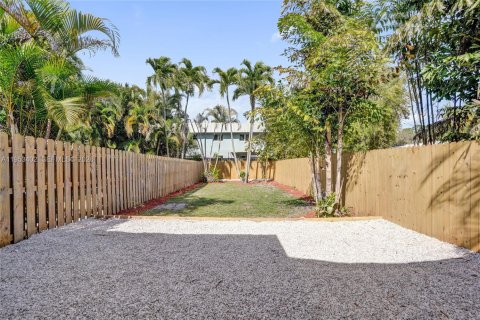 Commercial property in Fort Lauderdale, Florida 158.68 sq.m. № 2010086 - photo 5