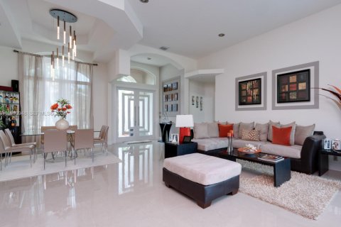 Villa ou maison à louer à Weston, Floride: 5 chambres, 255.48 m2 № 2023911 - photo 10