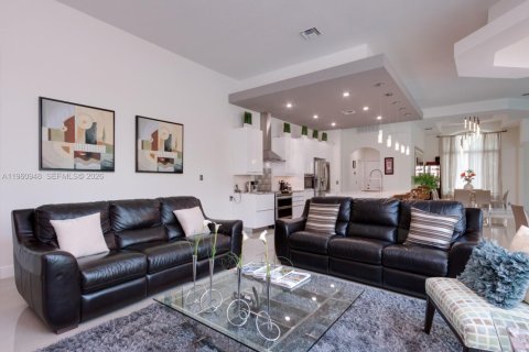 Villa ou maison à louer à Weston, Floride: 5 chambres, 255.48 m2 № 2023911 - photo 23