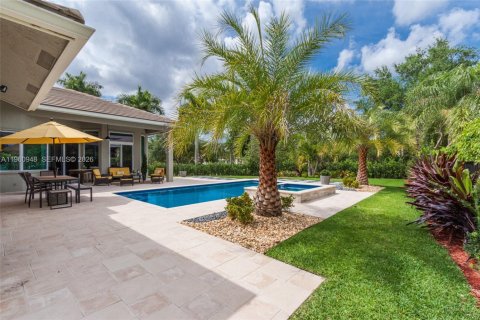 Villa ou maison à louer à Weston, Floride: 5 chambres, 255.48 m2 № 2023911 - photo 3