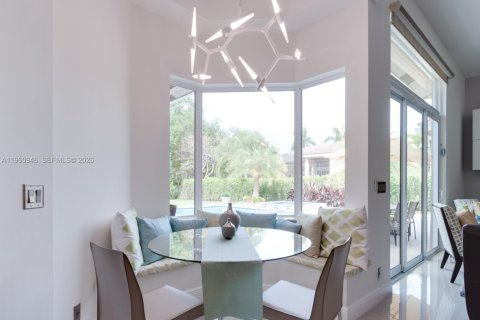 Villa ou maison à louer à Weston, Floride: 5 chambres, 255.48 m2 № 2023911 - photo 22