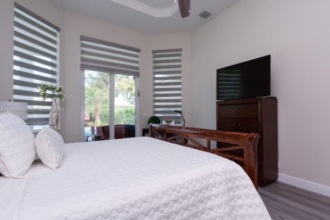 Villa ou maison à louer à Weston, Floride: 5 chambres, 255.48 m2 № 2023911 - photo 30