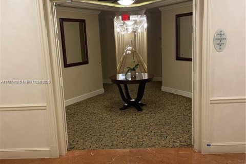 Condominio en venta en Aventura, Florida, 1 dormitorio, 85.38 m2 № 1704196 - foto 5