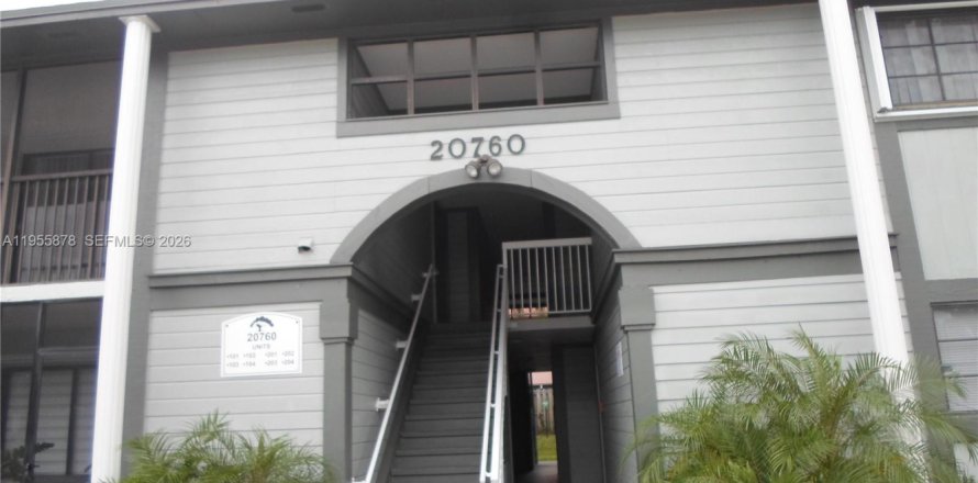 Condominio en Miami, Florida, 2 dormitorios  № 2009848